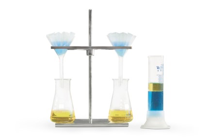 Special Sartorius filter papers contain solutions for separating liquid samples with hydrophobic and hydrophilic phases or clarifying suspensions with very coarse particles or a high load of the finest particles.